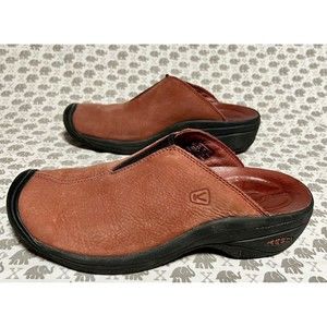 Keen Suede Casual Comfort Slip On Mule Women's Size 8.5 Maroon Rust Red Orange